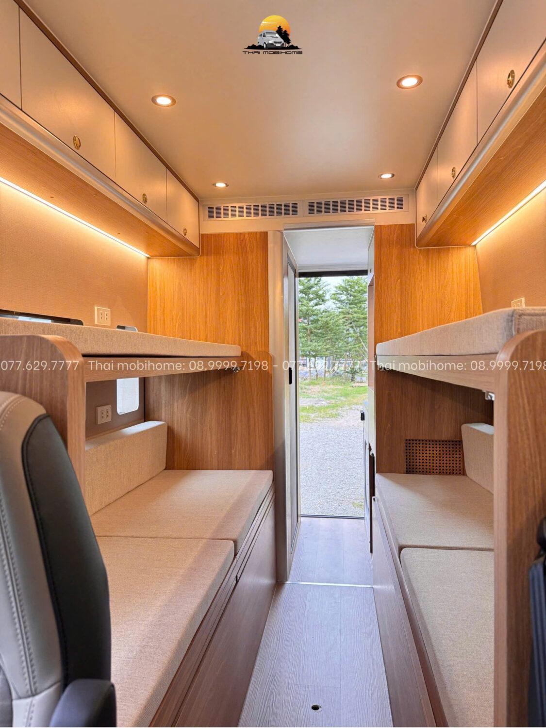 Xe Nhà Ở Di Động Là Gì? Phân Biệt Xe Nhà Di Động - Xe Nhà Lưu Động (Giải Thích Đầy Đủ 2025)