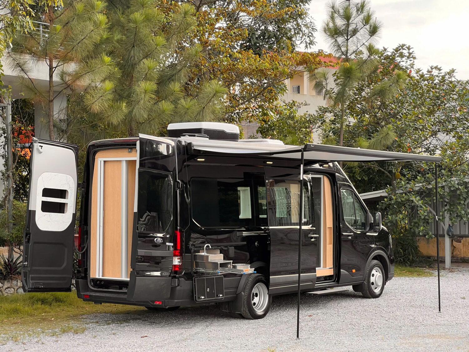 Ford Transit mobihome xe nhà lưu động phù hợp lãnh đạo công trình