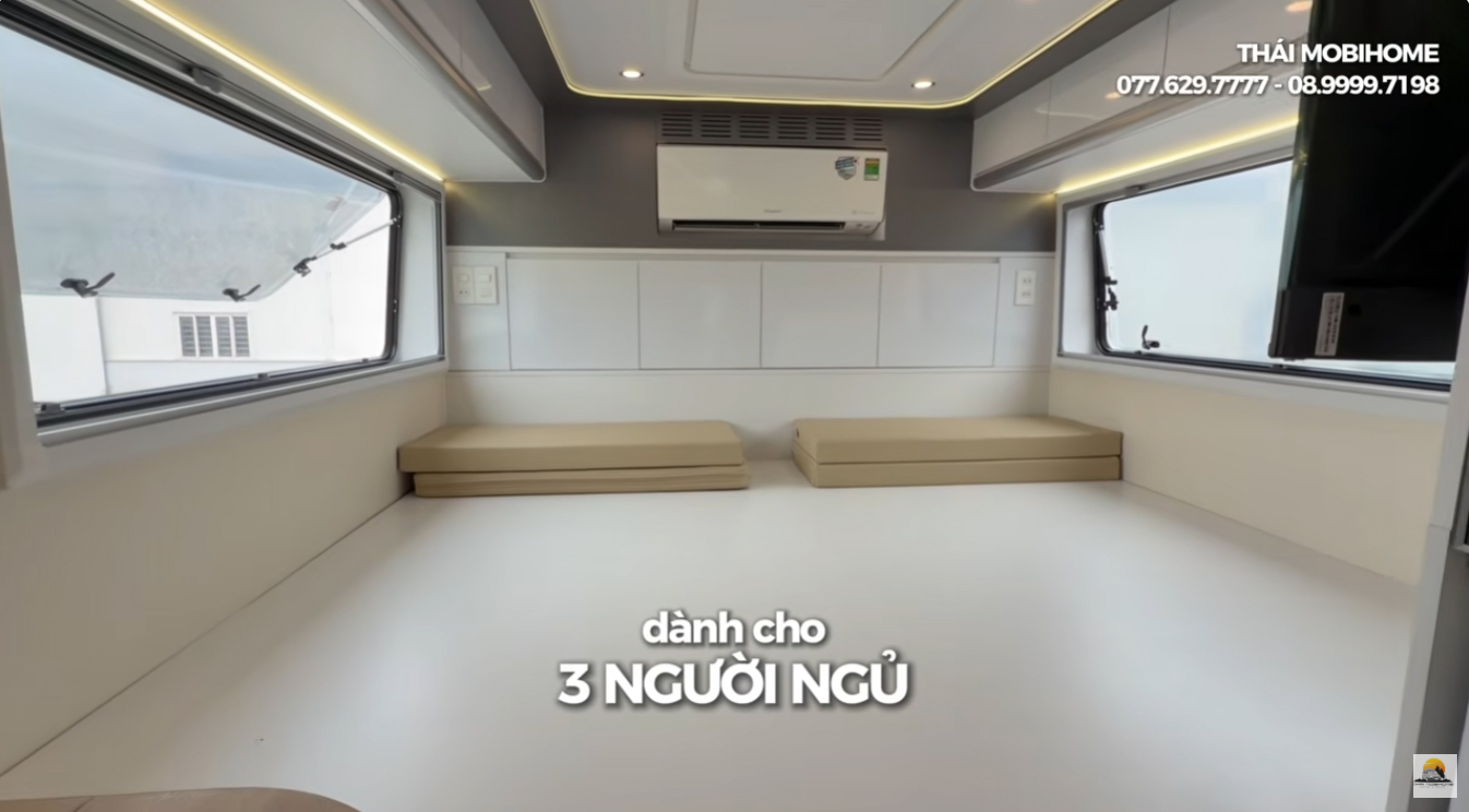 Xe 45 chỗ làm mobihome: Hyundai Universe thành biệt thự di động 4 Phòng ngủ rộng 1,8m x 2,2m trên xe 45 chỗ làm mobihome